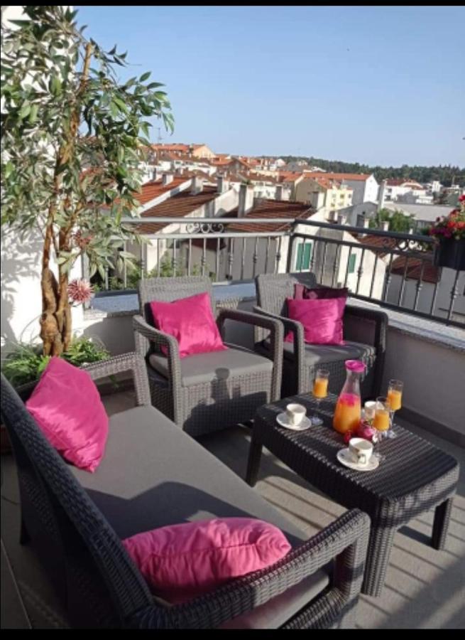 Apartman Paula Makarska Ngoại thất bức ảnh